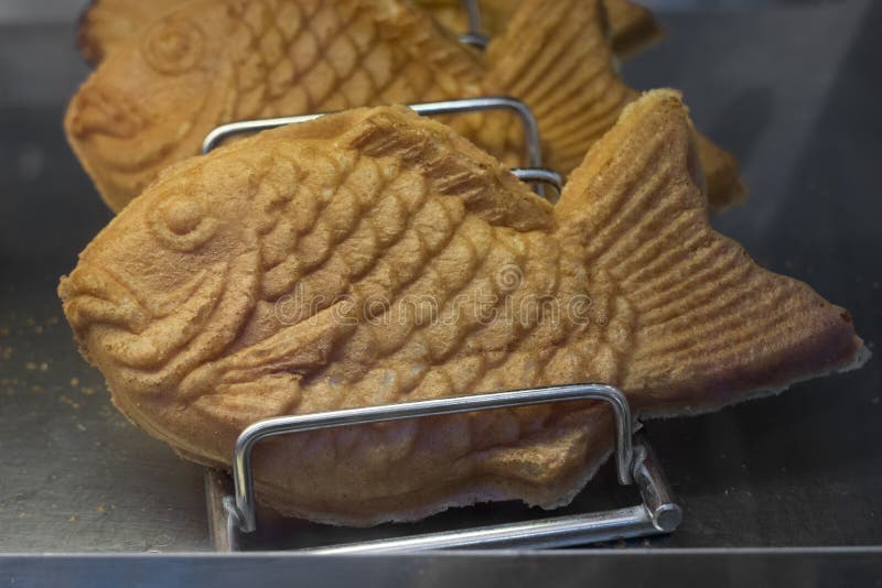 Taiyaki fraîchement cuit, gâteau japonais en forme de poisson photos libres de droits