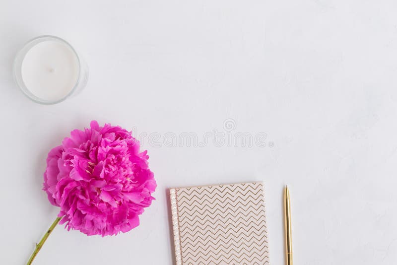 E image stock E image stock