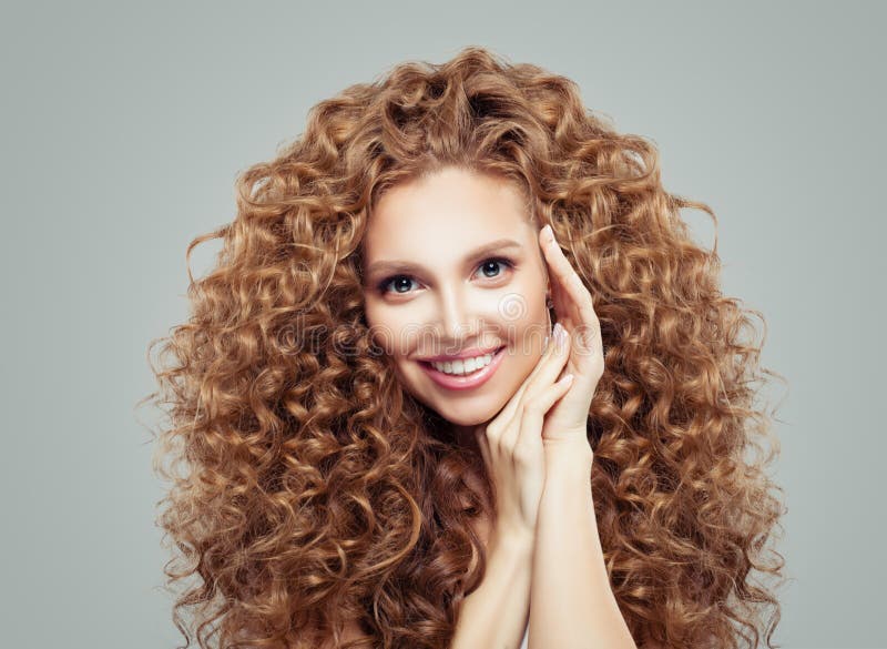 E Conceito de Haircare fotos de stock E Conceito de Haircare fotos de stock