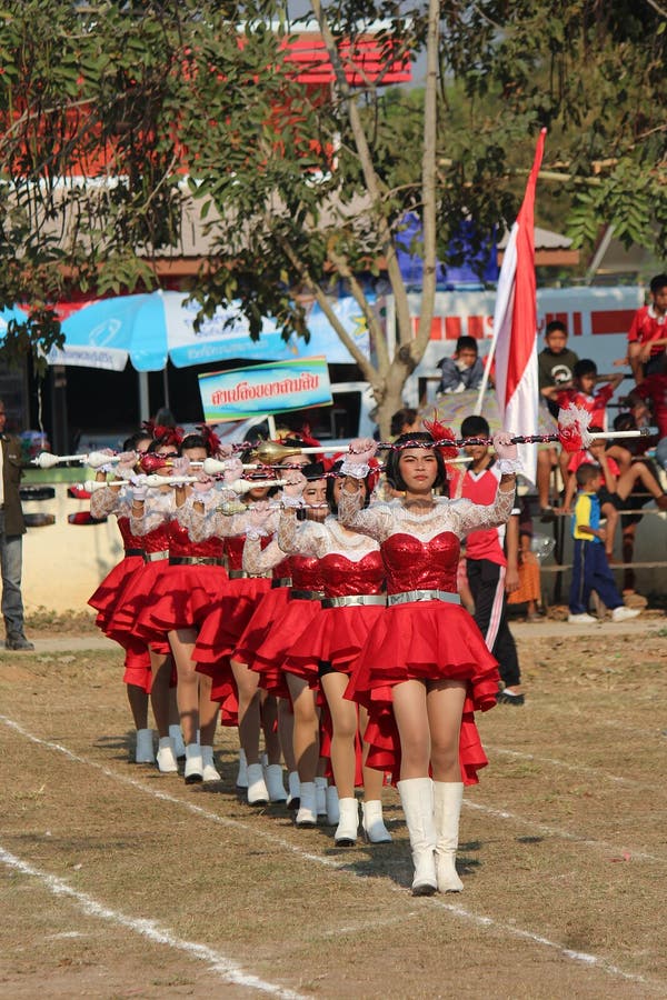 Dia desportivo de aluno do ensino primário imagens de stock