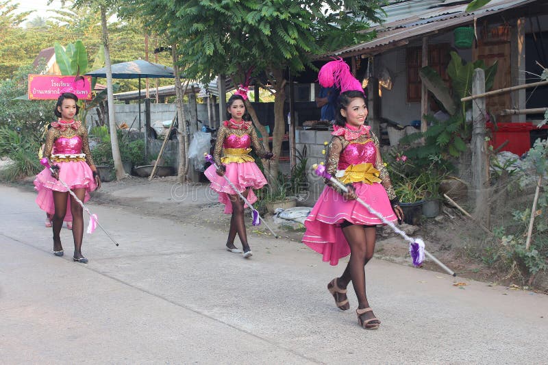 Dia desportivo de alunos do ensino primário imagem de stock royalty free