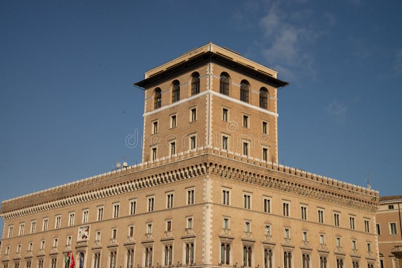 E royaltyfria bilder E royaltyfria bilder
