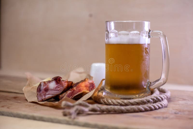 E foto de stock royalty free E foto de stock royalty free