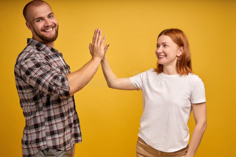 Flirten high five