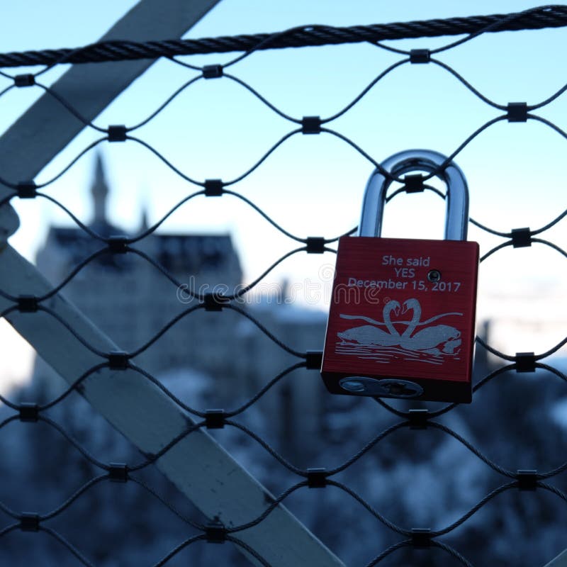 E photo libre de droits E photo libre de droits