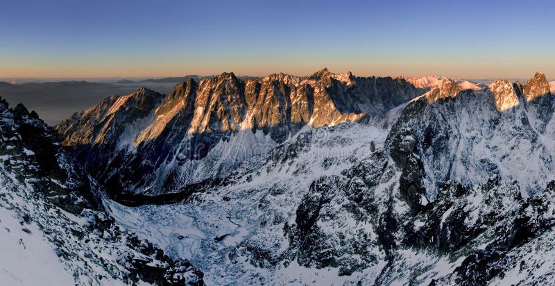 Brzy ráno ve Vysokých Tatrách - Slovensko