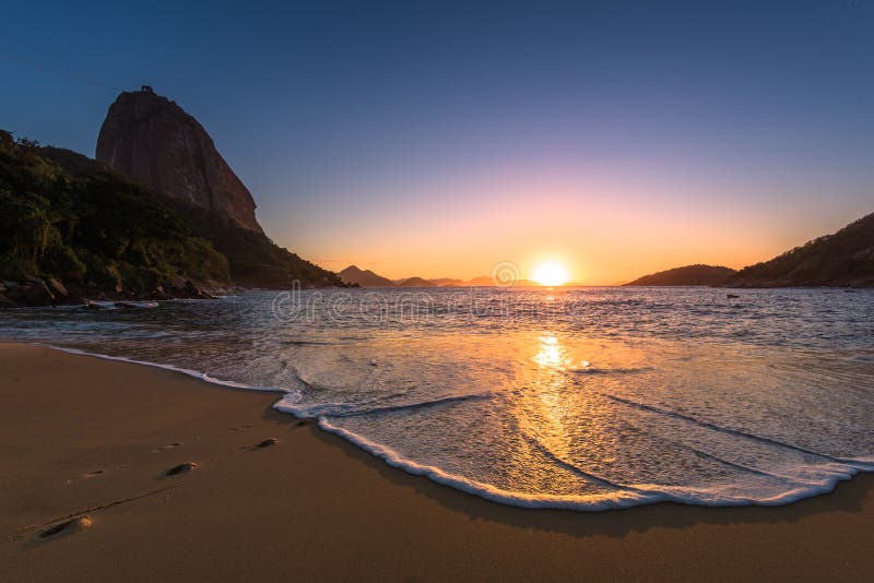 Early Sunrise in the Beach