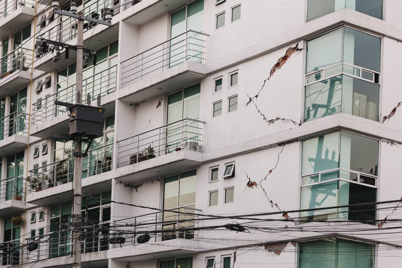 Earthquake damage on an apartment buiding in Mexico City. Earthquake damage on an apartment buiding in Mexico City.