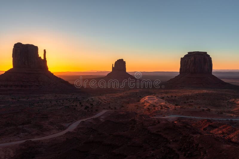 Sunrise in Monument Valley stock image. Image of navajo - 1525247