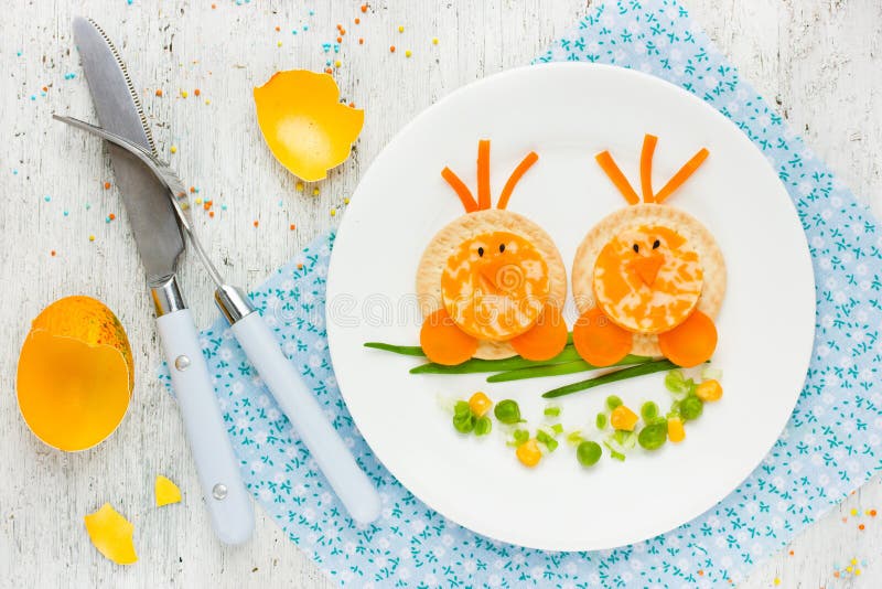 Easter breakfast for kids food art idea cute Easter chicks