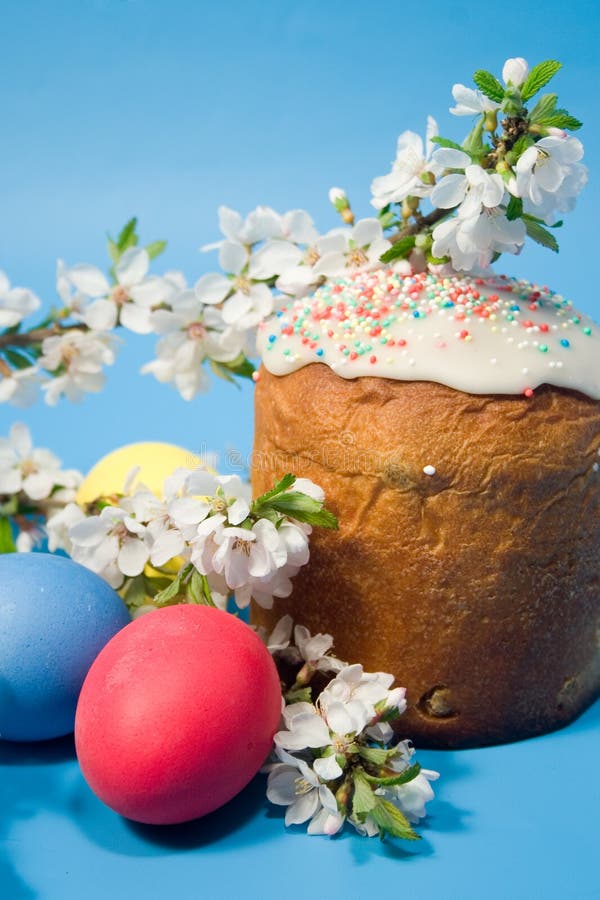 Easter cake and easter eggs