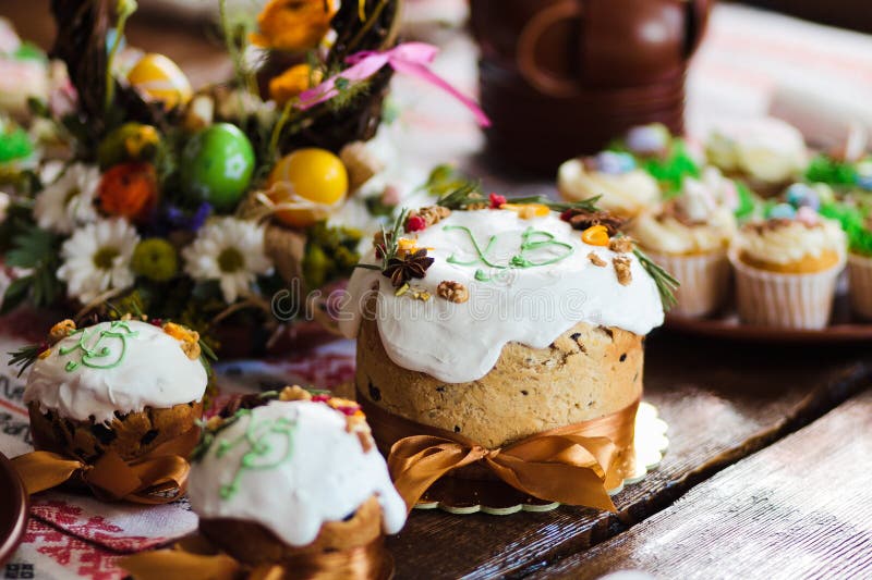 Easter cupcakes and Easter eggs