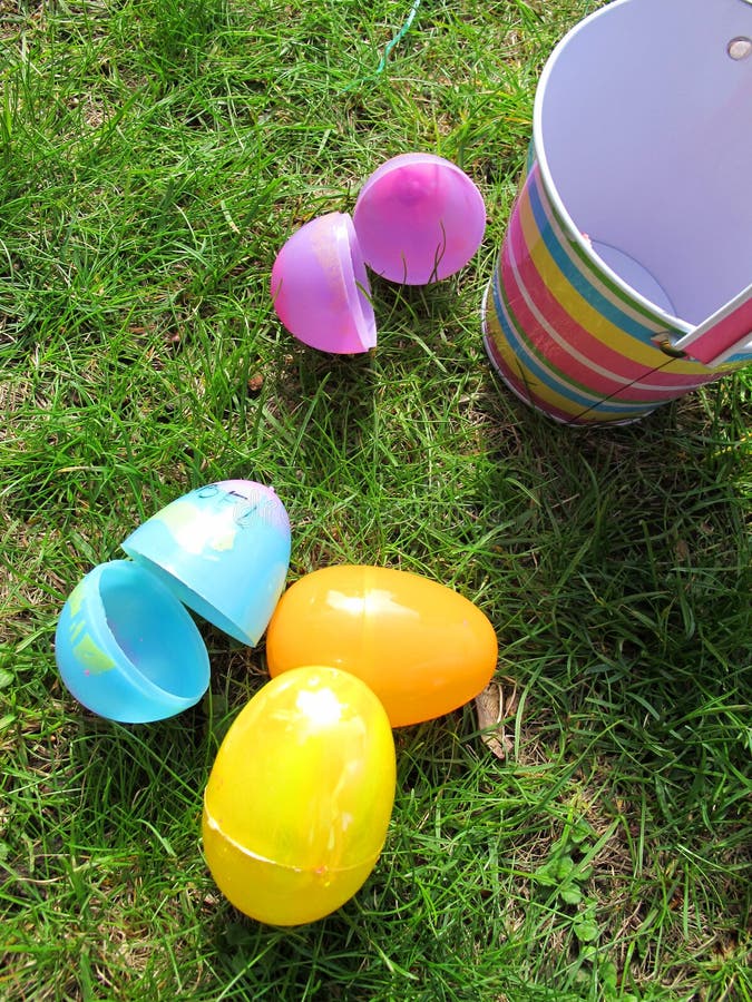 Imagen de a la izquierda después pascua de resurrección huevos carino en,.