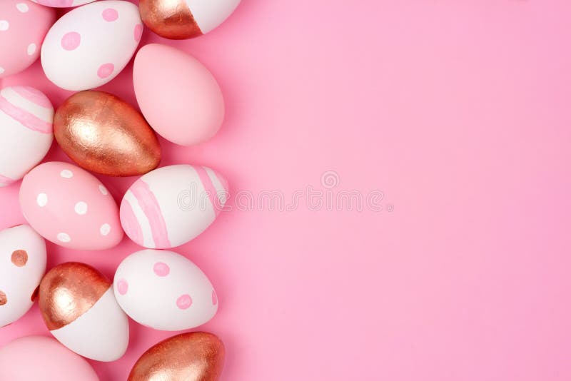 Tinh tế và độc đáo là những gì mà viền trứng phục sinh màu hồng đem lại. Hãy cùng tìm hiểu bức ảnh này để chiêm ngưỡng sự tinh tế trong thiết kế và đậm chất của ngày Phục Sinh.