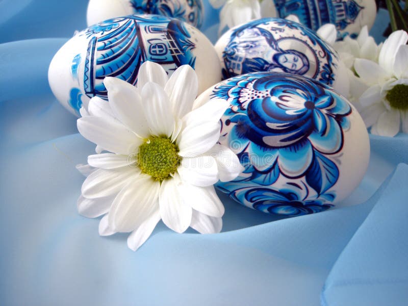 Easter eggs with flower