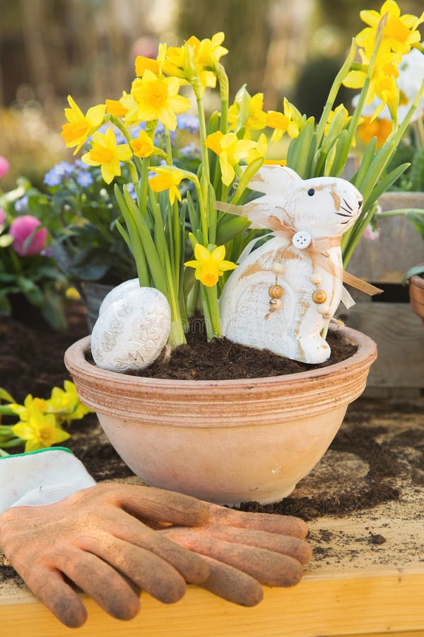 Easter handmade decoration with spring flowers and bunny at home stock image Easter handmade decoration with spring flowers and bunny at home stock image