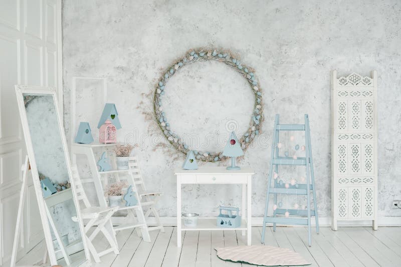 Easter Holiday Interior Blank Wreath Background. Happy Celebration in Elegant Blue Pastel Studio Decor. Traditional Rabbit Style Room. Empty Horizontal Shabby stock photography Easter Holiday Interior Blank Wreath Background. Happy Celebration in Elegant Blue Pastel Studio Decor. Traditional Rabbit Style Room. Empty Horizontal Shabby stock photography