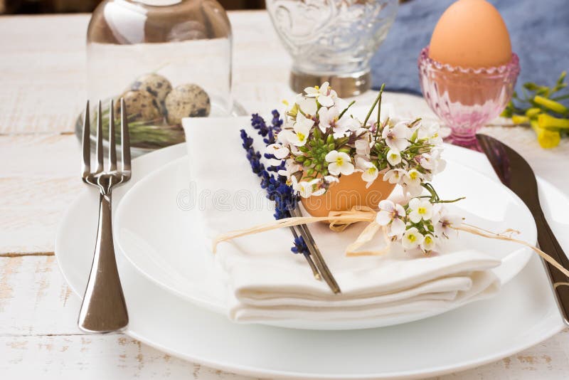 Easter Table Setting, White Plates, Napkin, Flowers in Eggshell, Lavender, Quail Eggs