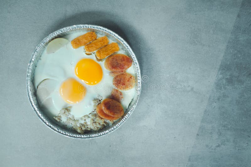 Easy Breakfast of Local Thai Morning Food Egg Pan Stock Photo - Image