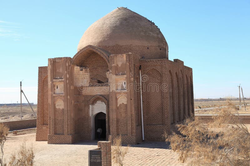 Ebul Fazil Tomb was built in the 11th century during the Great Seljuk period. The brickwork in the tomb is striking. Serakhs, Turkmenistan. Ebul Fazil Tomb was built in the 11th century during the Great Seljuk period. The brickwork in the tomb is striking. Serakhs, Turkmenistan.