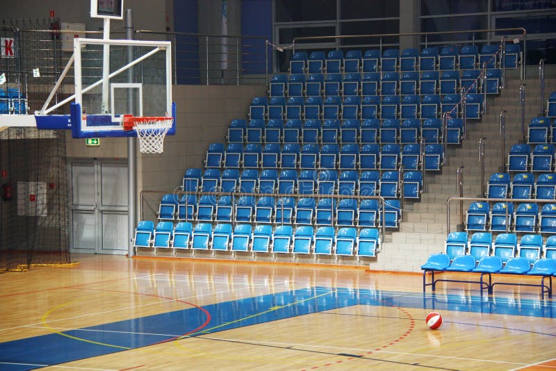 Playground in the stports hall before the game. Playground in the stports hall before the game.