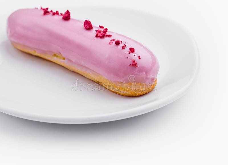 Eclao rosa helado en placa blanca imágenes de archivo libres de regalías