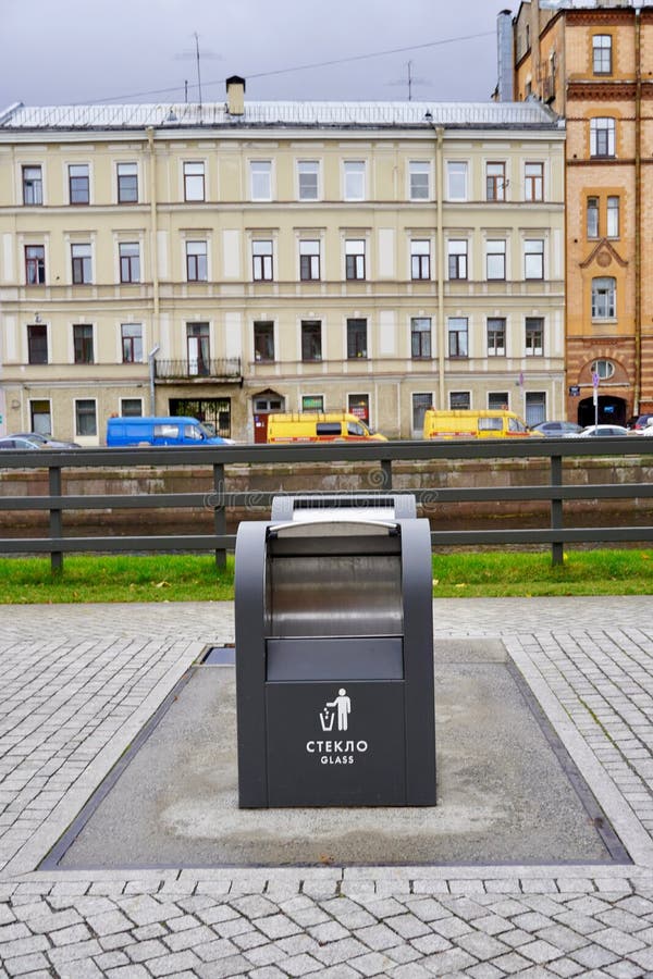 Ecofriendly Modern Container/bins for Separate Collection of Garbage Glass, Paper, General