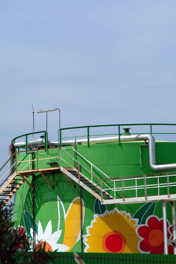 Ecological tank