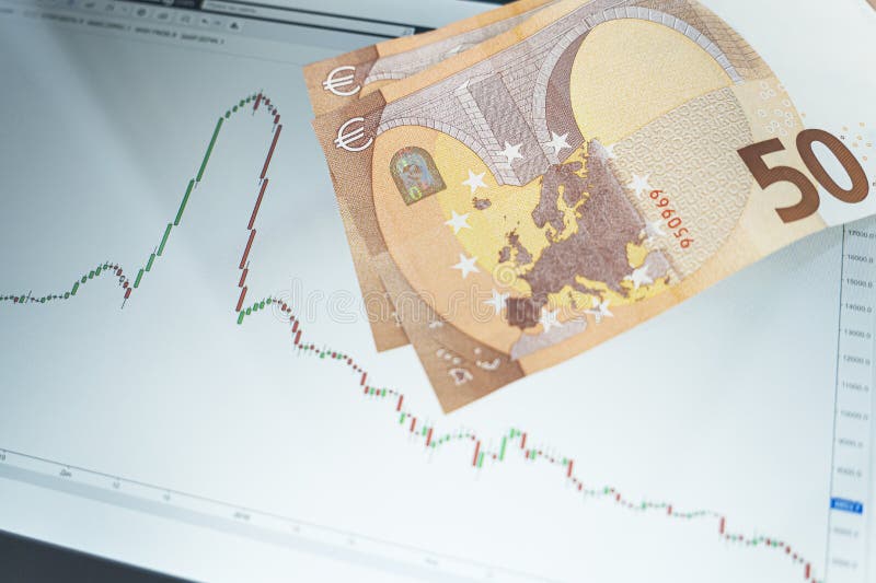 Economic Crisis Euro Devaluation Graph Of Sharp Rise And Fall Of Euro economic-crisis-euro-devaluation-graph-of-sharp-rise-and-fall-of-euro