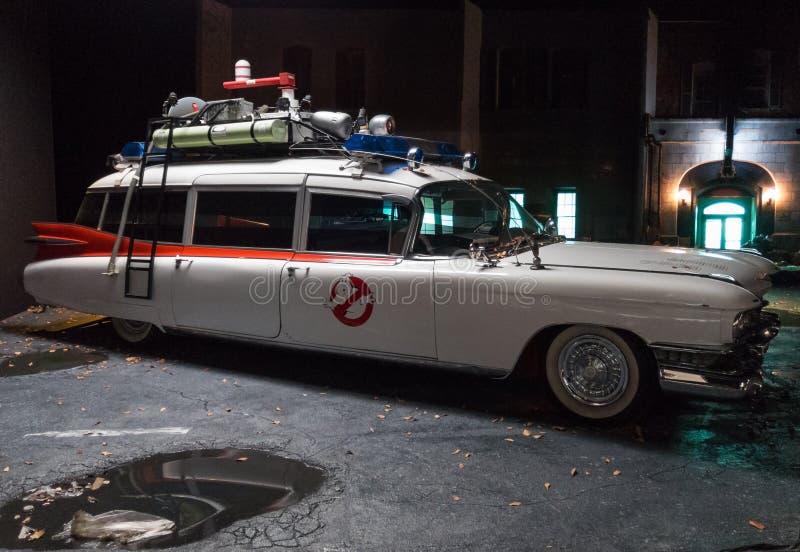 Ecto-1, Ghostbusters car