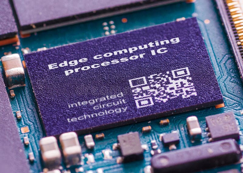 Edge computing processor IC Performs data processing at the device level to reduce latency vector illustration