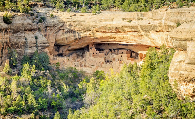 Edifici di Anasazi in Mesa Verde National Park, Colorado, U.S.A. fotografia stock Edifici di Anasazi in Mesa Verde National Park, Colorado, U.S.A. fotografia stock