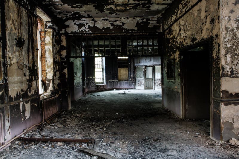 Edificio abandonado viejo foto de archivo Edificio abandonado viejo foto de archivo