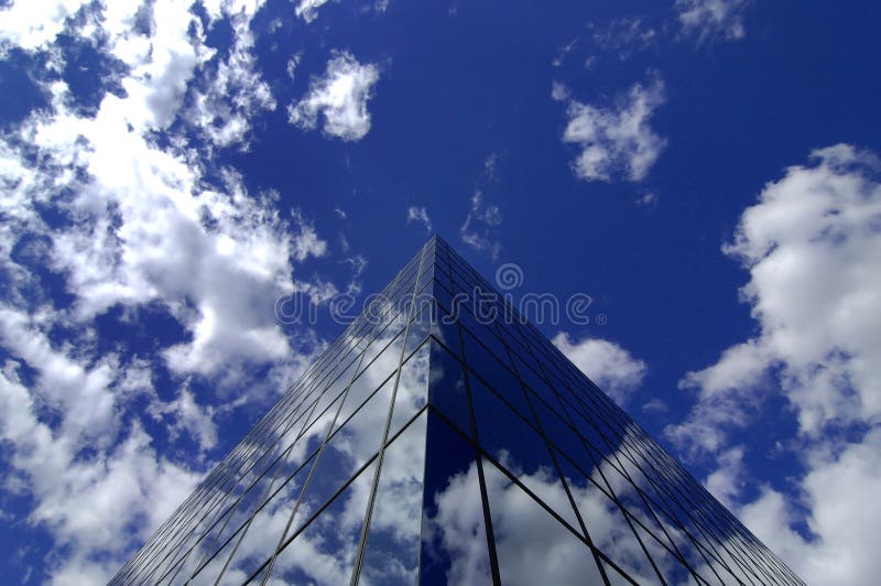 Edificio de oficinas imagenes de archivo Edificio de oficinas imagenes de archivo
