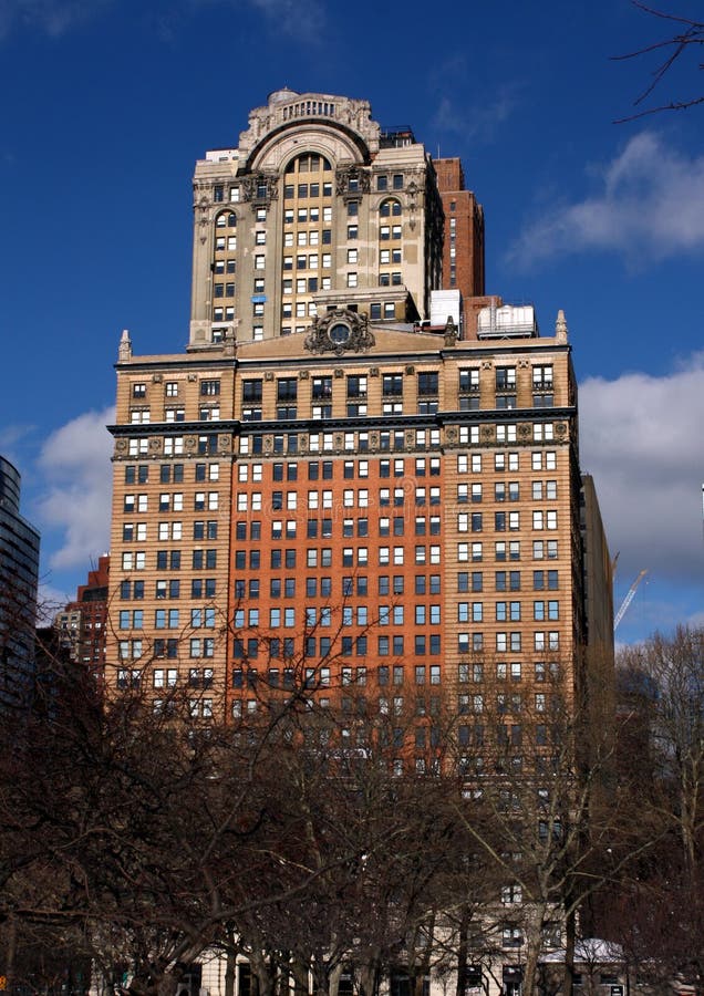 Edificio De Oficinas De New York City Foto de archivo Imagen de