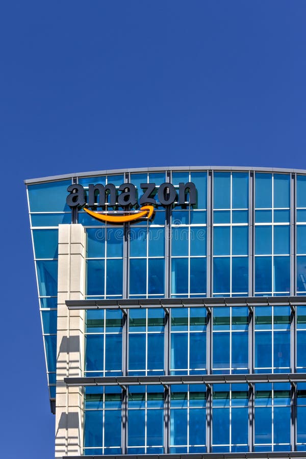 Edificio di Amazon immagine stock editoriale. Immagine di retail 40653699