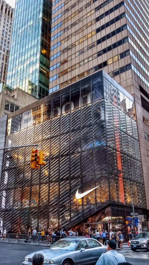 Edificio Nike NYC imagen Imagen de nike, manhattan -