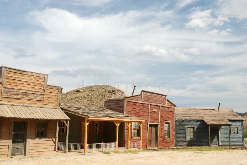 Edificios de madera en una ciudad americana foto de archivo Edificios de madera en una ciudad americana foto de archivo
