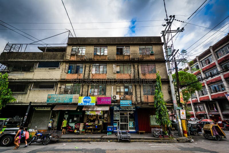 Edificios a Lo Largo De Loyola Street, En Sampaloc, Manila, El Philippi