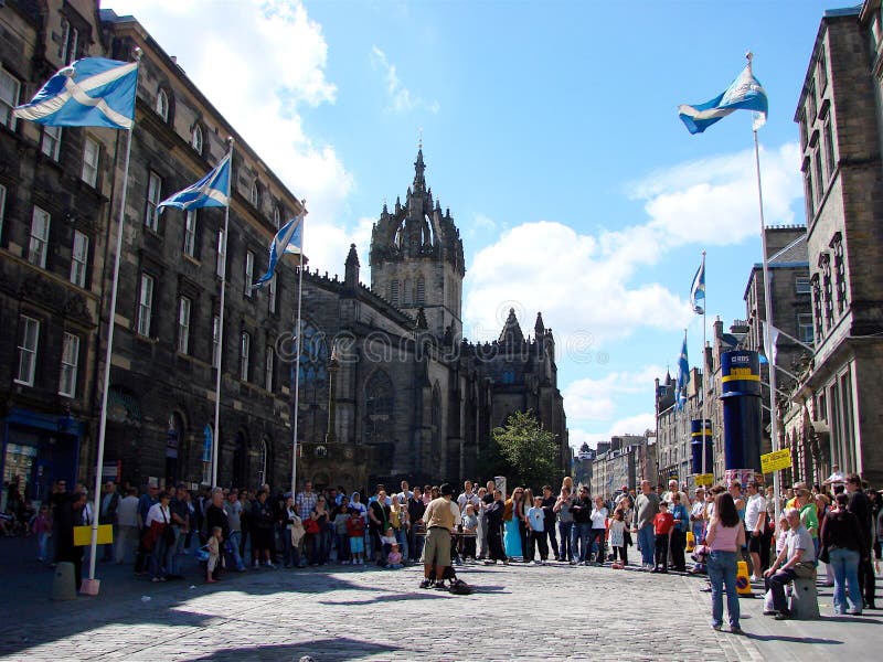 Edimburgo: Artista de la calle foto de archivo libre de regalías Edimburgo: Artista de la calle foto de archivo libre de regalías