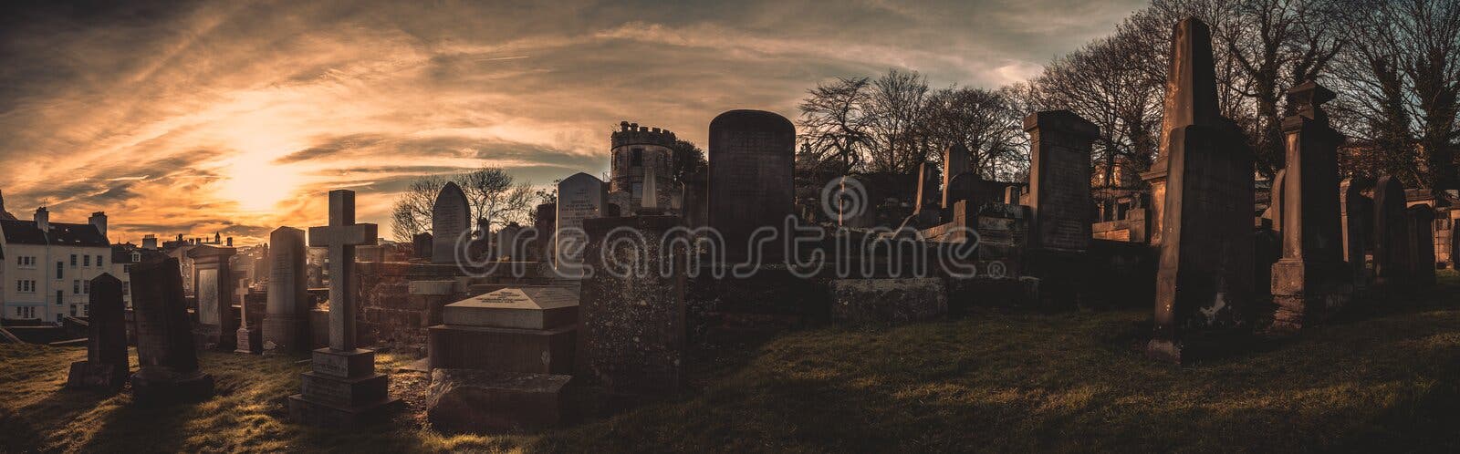 Old graveyard, Scandrett Street, Wapping Stock Photo - Alamy