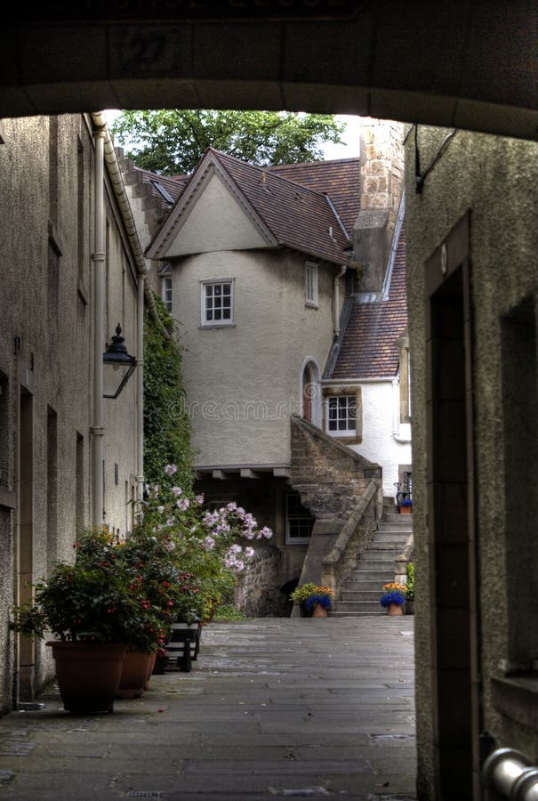 Edinburgh street and abbey