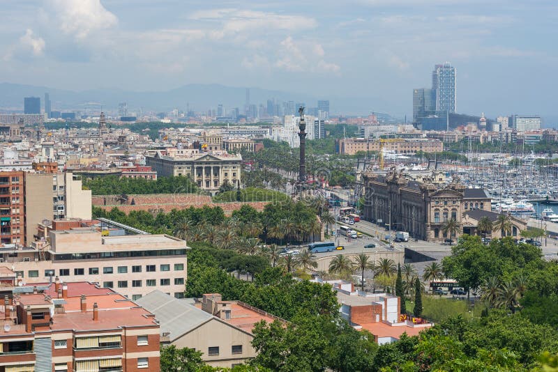 editorial En mayo de 2018 Barcelona, España Vista del puerto de Barc imágenes de archivo libres de regalías editorial En mayo de 2018 Barcelona, España Vista del puerto de Barc imágenes de archivo libres de regalías