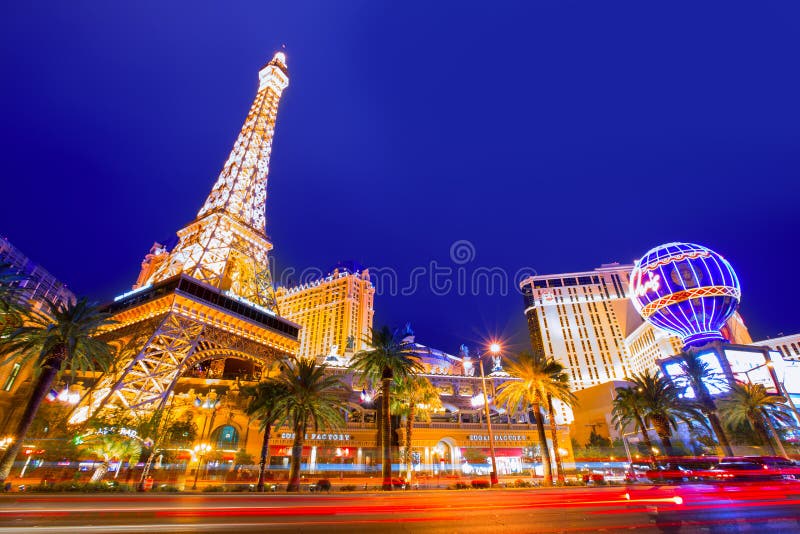 Street Sign for Las Vegas Blvd, known as the Las Vegas Strip, in Las Vegas,  NV with hotels and casinos lining the strip along with pedestrian bridges  Stock Photo - Alamy