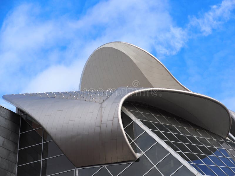 Edmonton Art Gallery stock image. Image of edmonton, glass 19446643