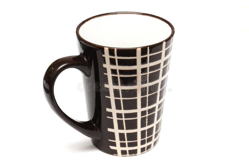 Een enige grote lange donkere bruine koffiekoppen met eenvoudig lijnenontwerp stock afbeelding Een enige grote lange donkere bruine koffiekoppen met eenvoudig lijnenontwerp stock afbeelding