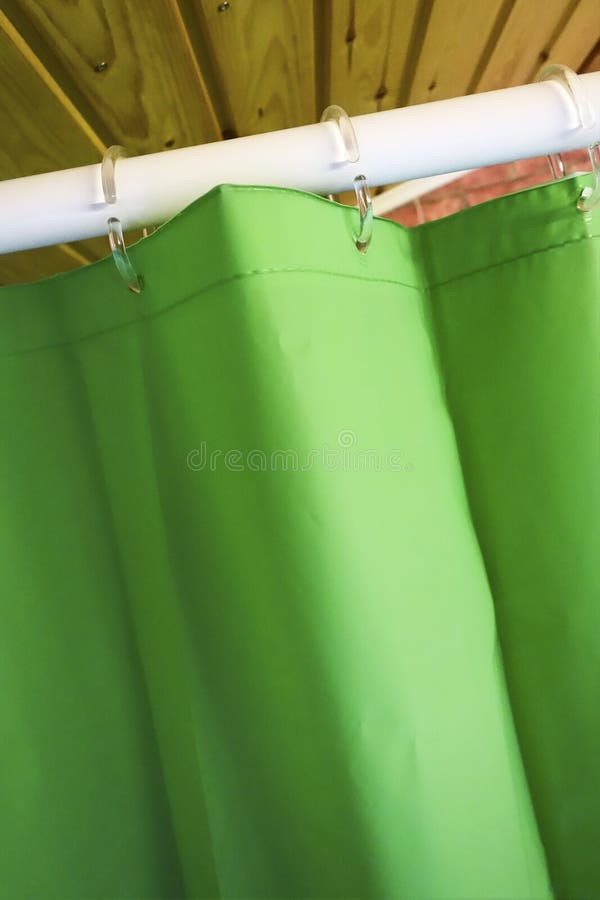 Een Groen Douchegordijn stock afbeelding. Image of huishouden 78017027