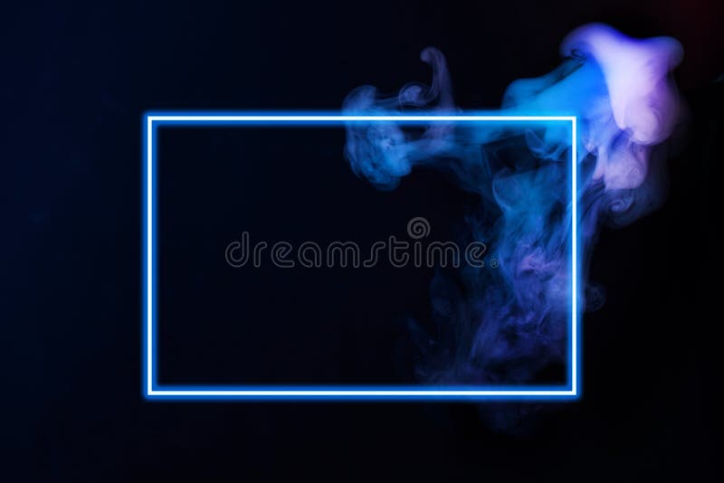 Efectul abstract al fumului luminos neon cu cadru neon pe fond negru. explozie nor fum. royalty free stock photos