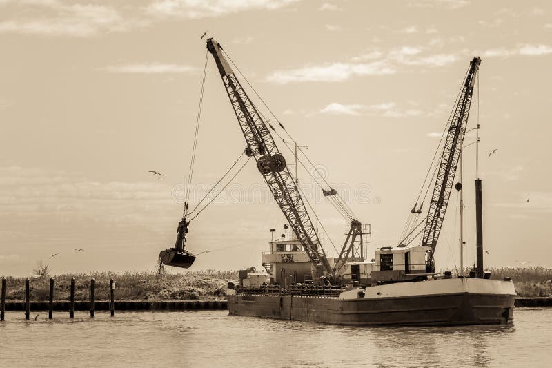 small dredge small dredge