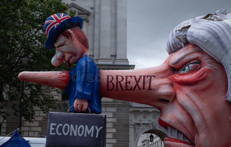 Effigy of Theresa May dressed as Pinocchio, photographed during the `March for Change` anti-Brexit protest in London stock photography Effigy of Theresa May dressed as Pinocchio, photographed during the `March for Change` anti-Brexit protest in London stock photography